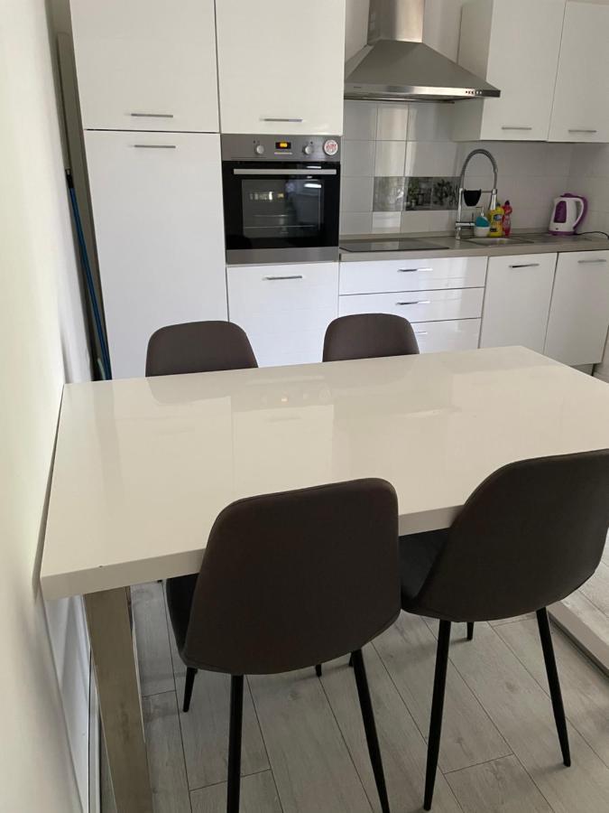 Appartement Drenova Apartman à Rijeka Extérieur photo