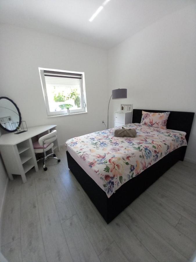 Appartement Drenova Apartman à Rijeka Extérieur photo